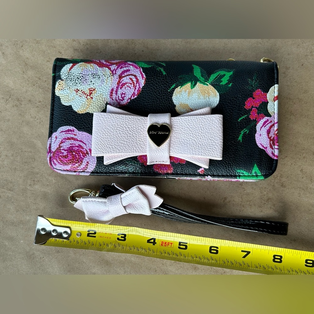 Betsey Johnson Rose Floral Wristlet Wallet Clutch Checkbook Pink Bow Front NEW